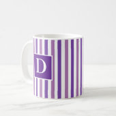 Mug Cute moderne violet blanc rayé initial (Devant gauche)