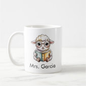 Mug Cute Sheep Reading a Book Custom (Gauche)
