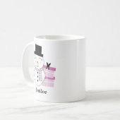 Mug Cute Snowman avec des cadeaux de Noël roses (Devant gauche)