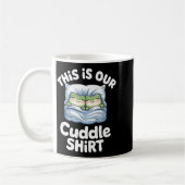 Mug Cute Snuggly Frog Lovers This Is Our Cuddle  (Gauche)