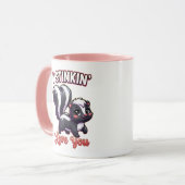 Mug Cute Valentine Skunk – I Stinkin’ Love You (Devant gauche)