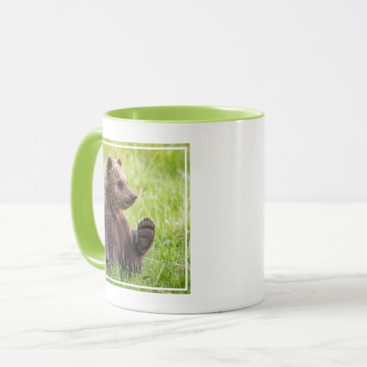 Mug Cutest Baby Animals | Brown Bear Cub Wave (Devant gauche)