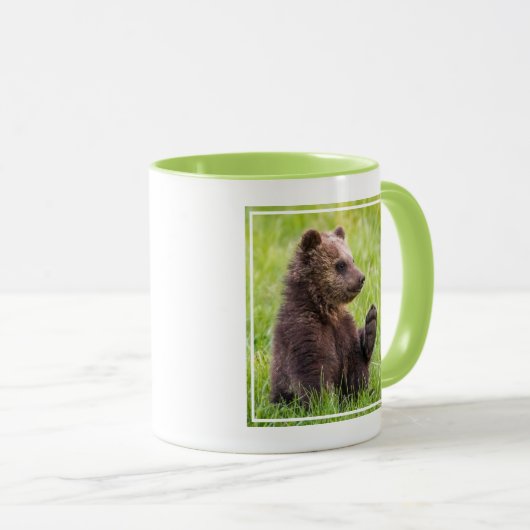 Mug Cutest Baby Animals | Brown Bear Cub Wave (Devant droit)