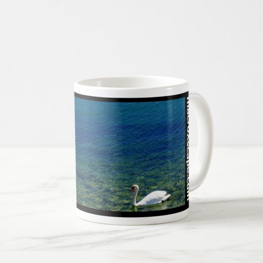 Mug cygne solitaire dans l'océan bleu (Devant droit)
