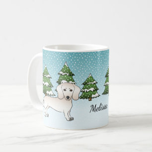 Mug Dachshund à poil lisse crème dans une forêt hivern