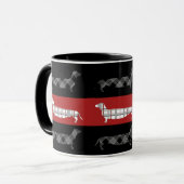 Mug Dachshunds plaid sur bandes rouge et noire (Devant gauche)