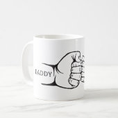 Mug Daddy & Baby First Bump Fête des pères Cadeau (Devant gauche)