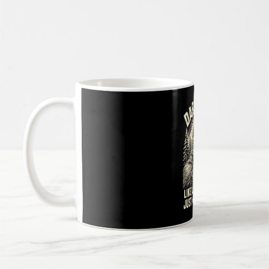 Mug Dadsquatch bigfoot comme un papa normal plus (Gauche)