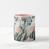 Mug Daffodiles d'orange blanc dans le jardin de printe (Centre)