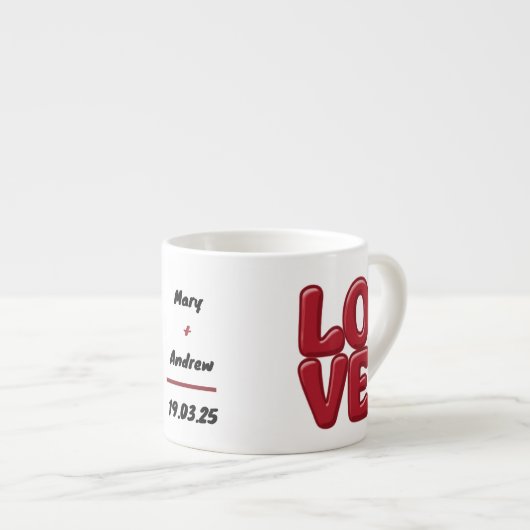 Mug d'AMOUR rouge personnalisé avec nom et date (Devant droit)