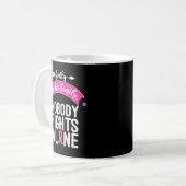 Mug Dans This Family No One Fights Alone Breast Cancer (Devant gauche)