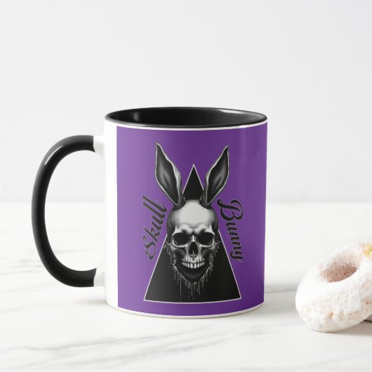 Mug Dark Bunny – Gothic Easter Art - caneca (Avec donut)