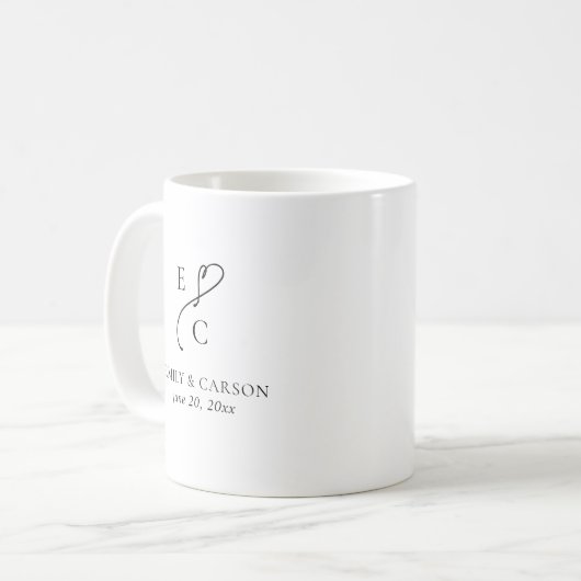 Mug Date de mariage à monogramme pour couples minimali (Devant gauche)