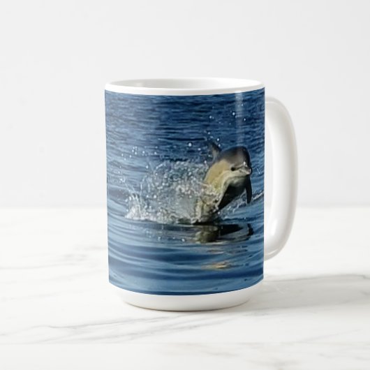 Mug Dauphins communs joueurs faisant des sauts subaqua (Devant droit)