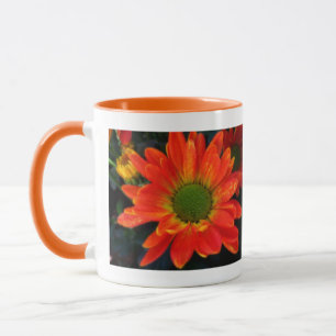 Mug de boisson aux fleurs d'automne orange
