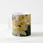 Mug de café à fleurs Rhododendron jaune (Devant gauche)