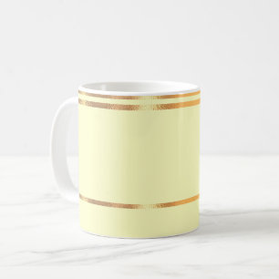Mug de café à grains jaunes et dorés