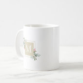 Mug de café à monogramme avec botaniques de Noël (Devant gauche)