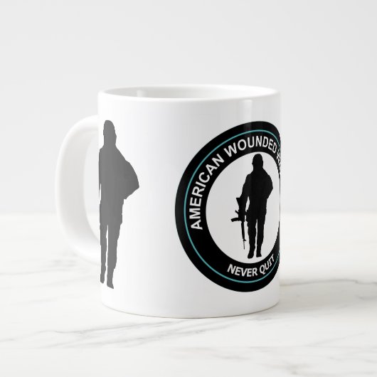 MUG DE CAFÉ AMÉRICAIN BLESSÉ (Devant gauche)