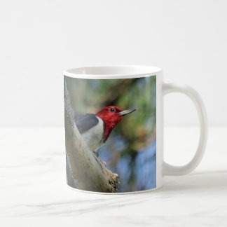 Mug de café au pic-rouge