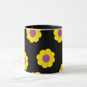 Mug de café avec fleurs jaunes sur Arrière - plan  (Centre)