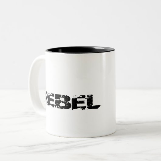 Mug de café avec REBEL conçu (Devant gauche)