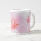 Mug de café Floral rose | Fleurs roses mignonnes e (Devant droit)