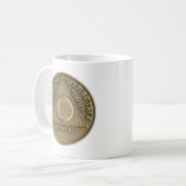 Mug de café Médaille Commémorative Année 1 Joyeux (Devant gauche)