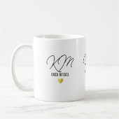Mug de café noir Monogramme avec coeur d'amour (Gauche)