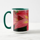 MUG DE CAFÉ ROUGE ET JAUNE JOURNAL (Gauche)