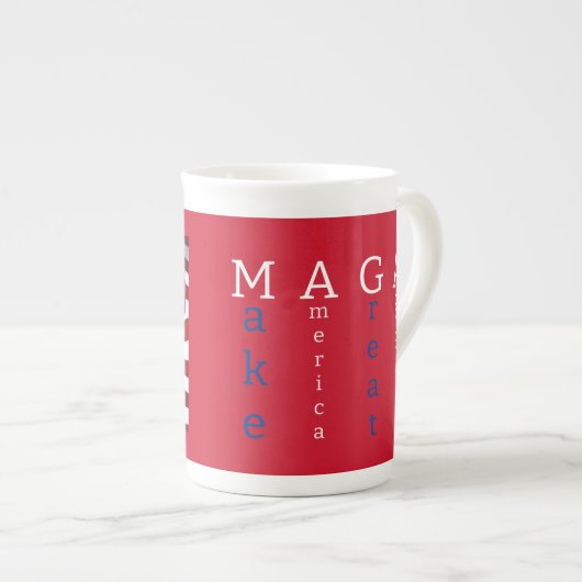 Mug de café TRUMP - "TRiUMPh 2024" (Devant droit)