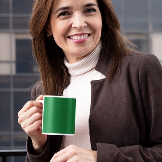 Mug de café vert traditionnel