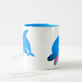 Mug de dauphin de dessin animé sautant mignon (Centre)