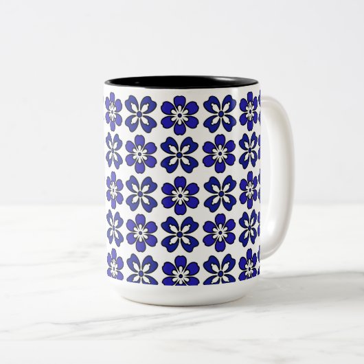 Mug de fleurs bleues et blanches modernes (Devant droit)