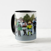Mug de la famille de Mike (Devant gauche)