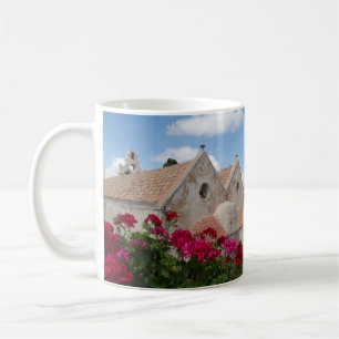 Mug de l'église d'été pittoresque