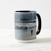 Mug De longues promenades hivernales sur la plage (Devant droit)