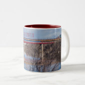 Mug de l'Université du Minnesota pour piétons (Devant droit)