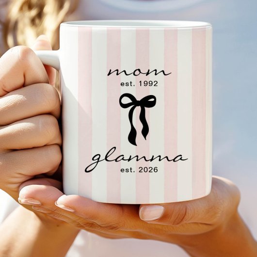 Mug de Maman à Glamma avec un nœud