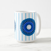 Mug de mandala bleu turquoise à rayures (Devant droit)