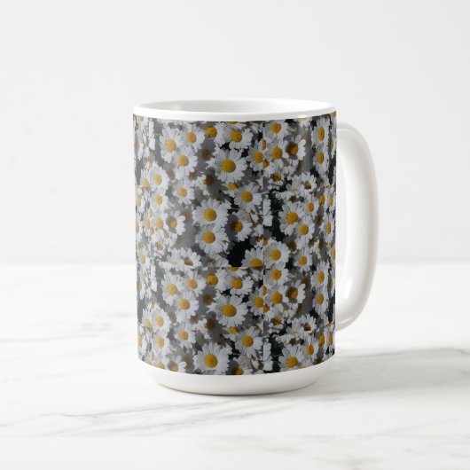 Mug de marguerites blanches (Devant droit)