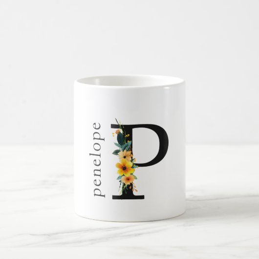 Mug de monogramme de P floral avec nom modifiable (Centre)