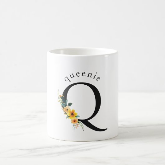 Mug de monogramme Q floral avec nom modifiable (Centre)
