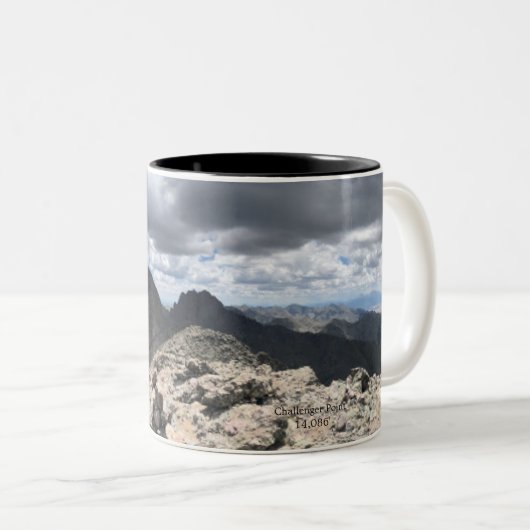 Mug de montagne - Challenger Point (Devant droit)