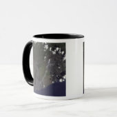 Mug De multiples panaches soufflent vers le sud-sud-ou (Devant gauche)