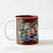 Mug de Noël avec bordure de houx classique pour ph (Gauche)