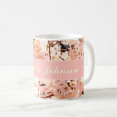 Mug de nom floral rose personnalisé (Devant droit)
