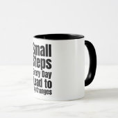 Mug De Petits Pas Chaque Jour Conduisent à de Grands C (Devant droit)