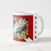 Mug de plongée avec Drapeau de plongée et Nudibran (Devant droit)