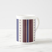 Mug de spécialités rouge blanc et bleu (Devant droit)